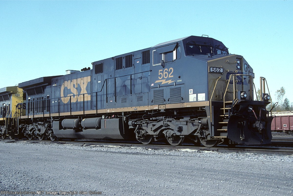 CSX 562